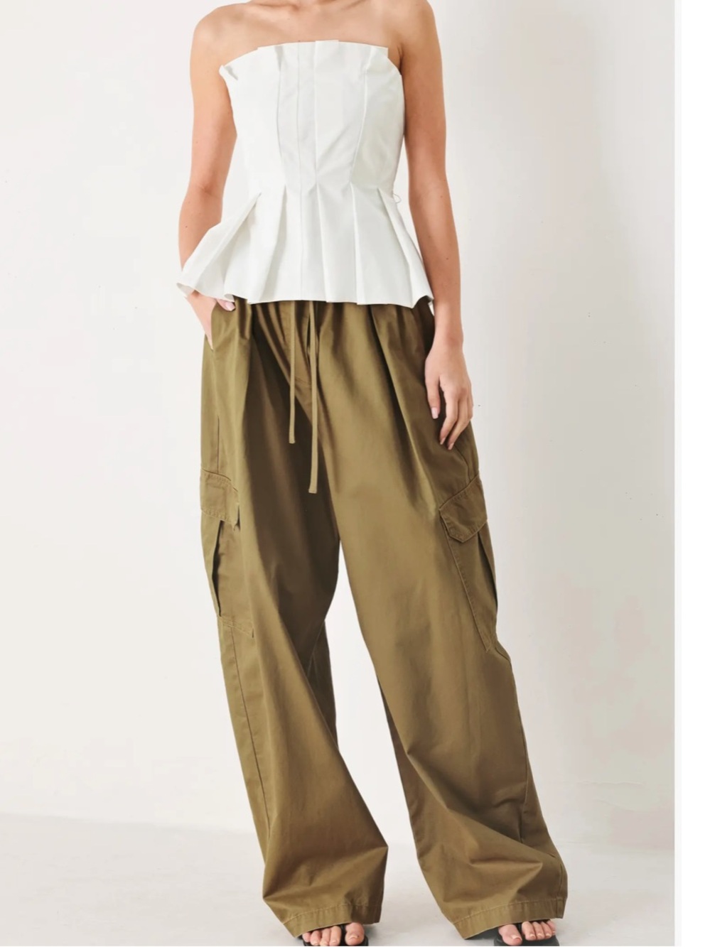 Wide-Leg Cargo Pants in Olive for Women 100% Cotton